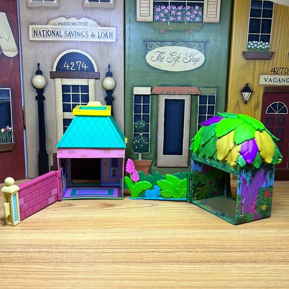 Lot of 2 Disney Furrytale Friends Starter Home Playsets W 5.5" x H 4" - Picture 4 of 11